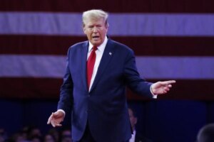 trump askerlerin maaslarinin odenmesi icin tum fonlari kullanma talimati verdi La1DhgvA.jpg